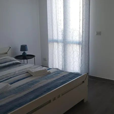 Casuzze - La Dimora Del Sole Vakantiehuis *