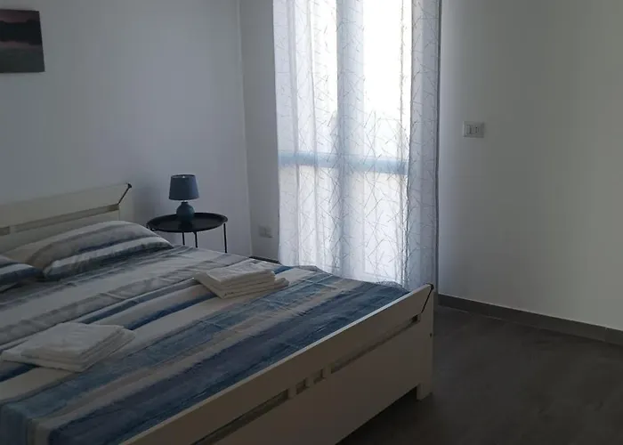 Casuzze - La Dimora Del Sole Vakantiehuis *